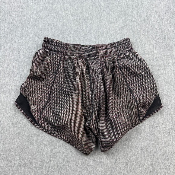 Lululemon Shorts Womens 4 Pink Stripe Lined Hotty Hot Short Ii Stretch Yoga‎ Gym - Picture 12 of 12